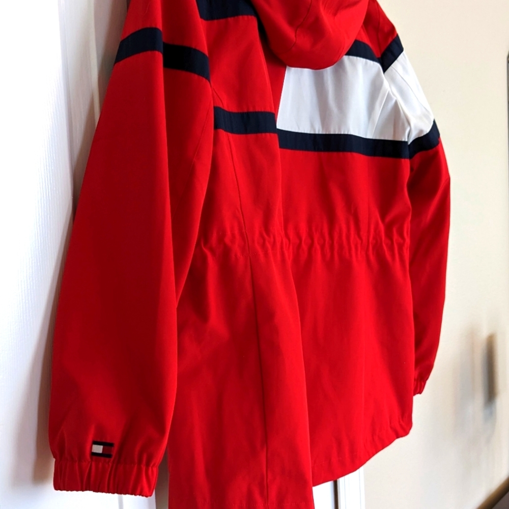 Women's jacket windbreaker Never worn without tags size Large